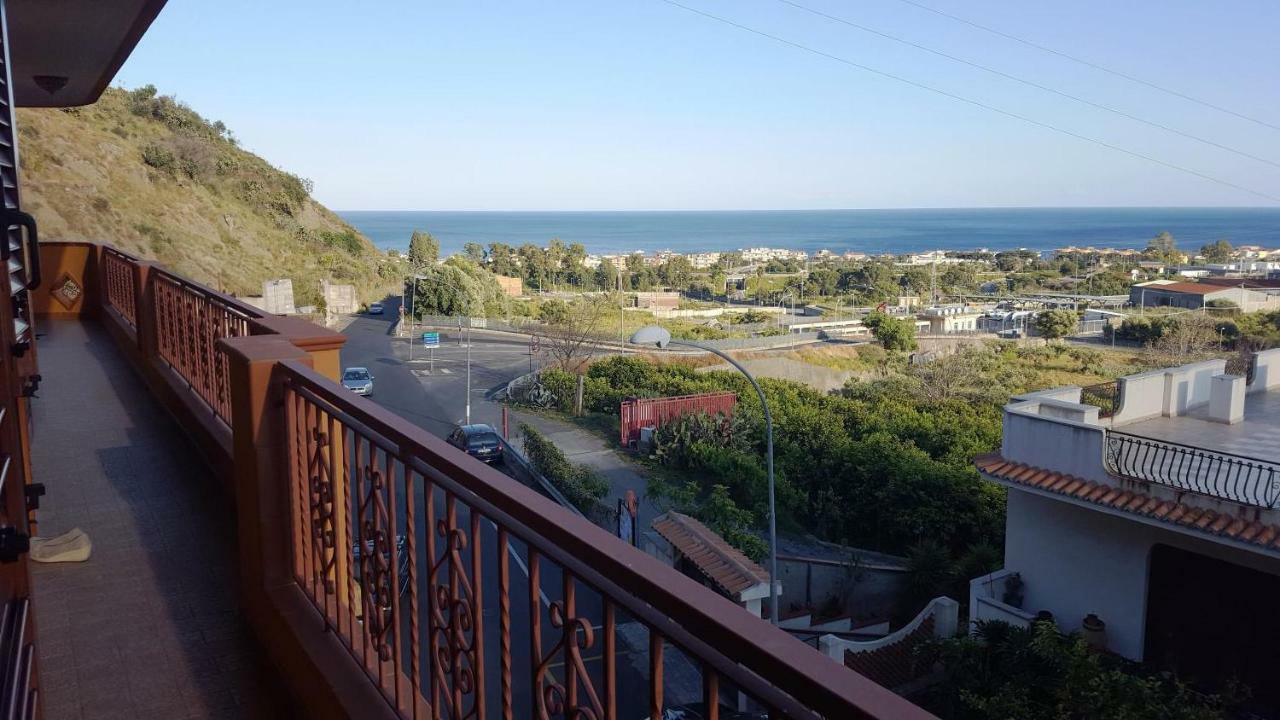 Bed and Breakfast Il Veliero Roccalumera Esterno foto