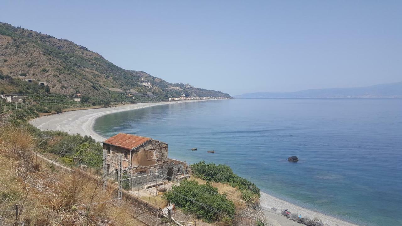 Bed and Breakfast Il Veliero Roccalumera Esterno foto