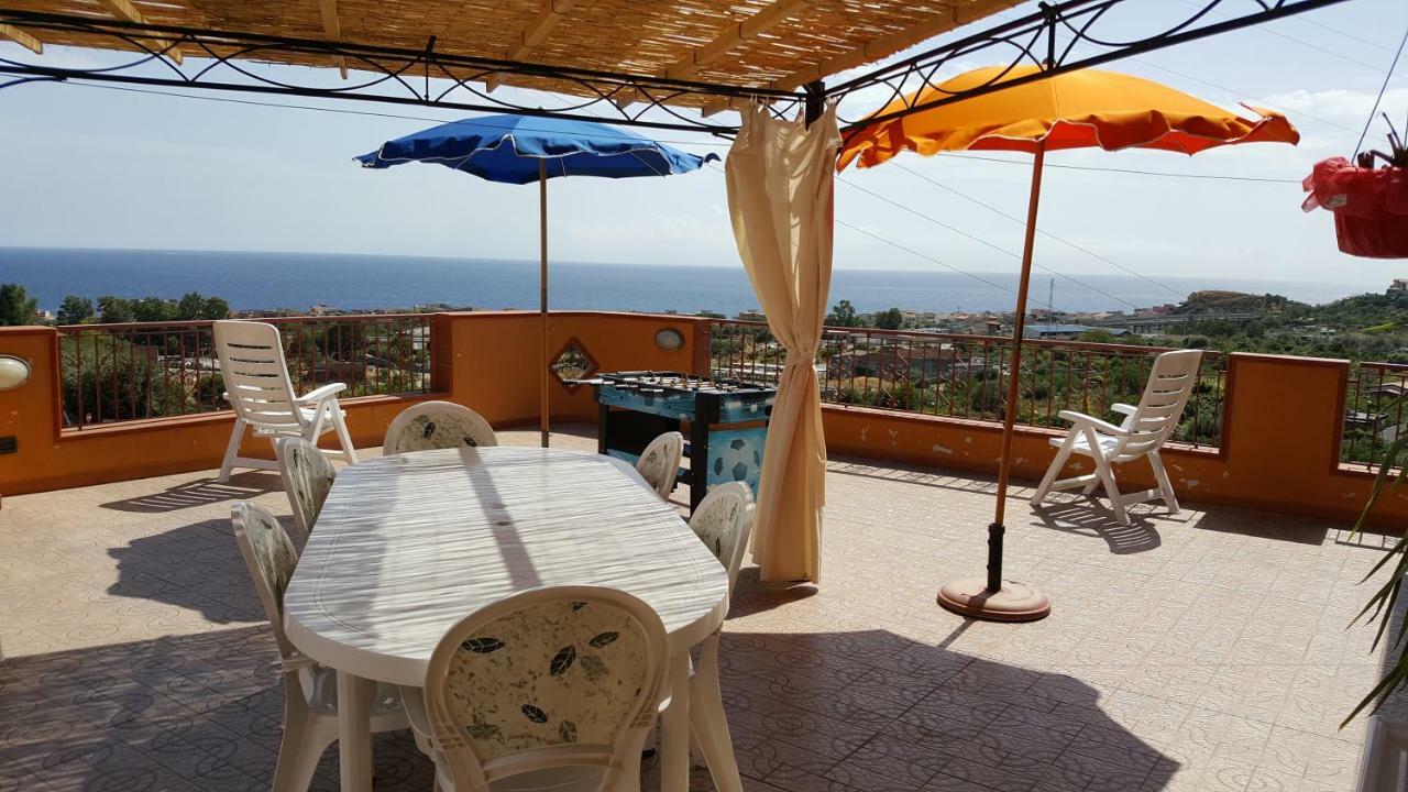 Bed and Breakfast Il Veliero Roccalumera Esterno foto