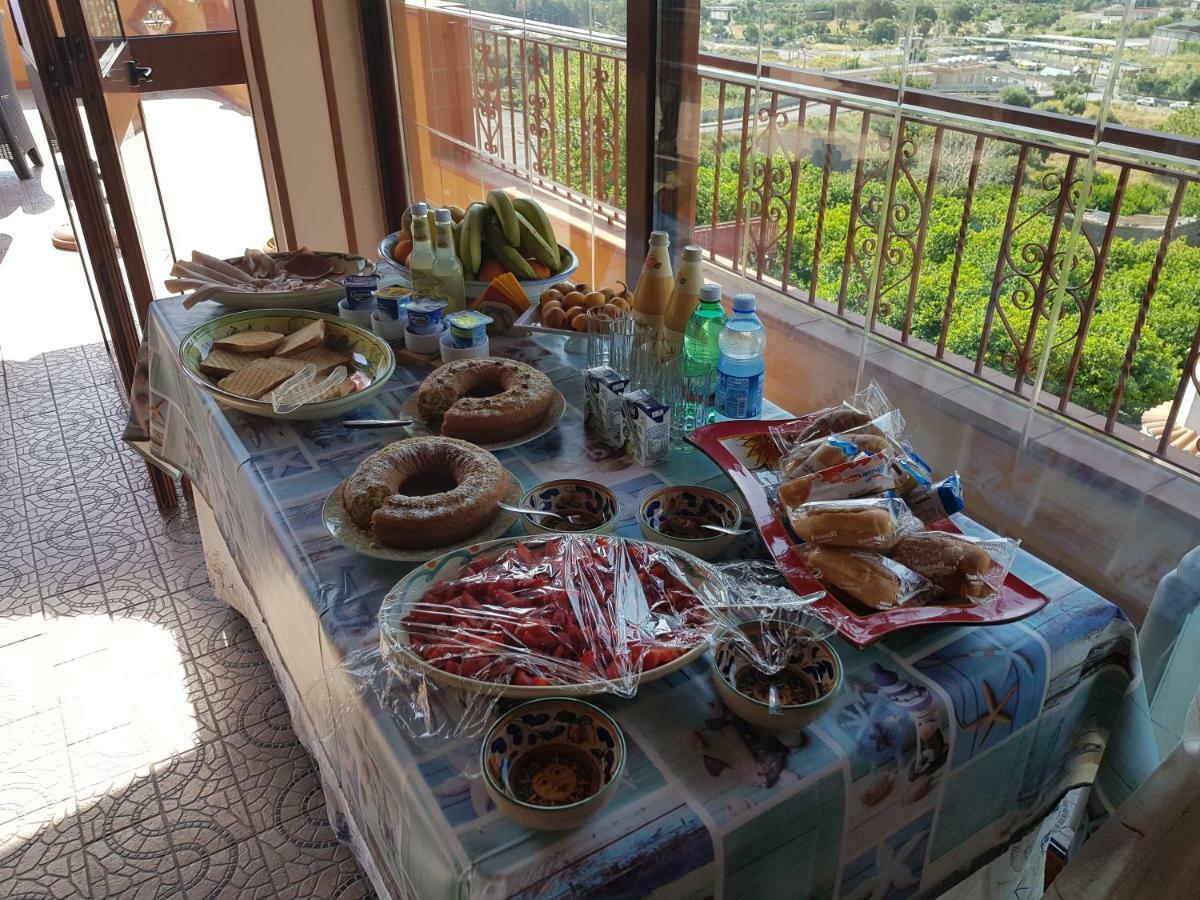 Bed and Breakfast Il Veliero Roccalumera Esterno foto